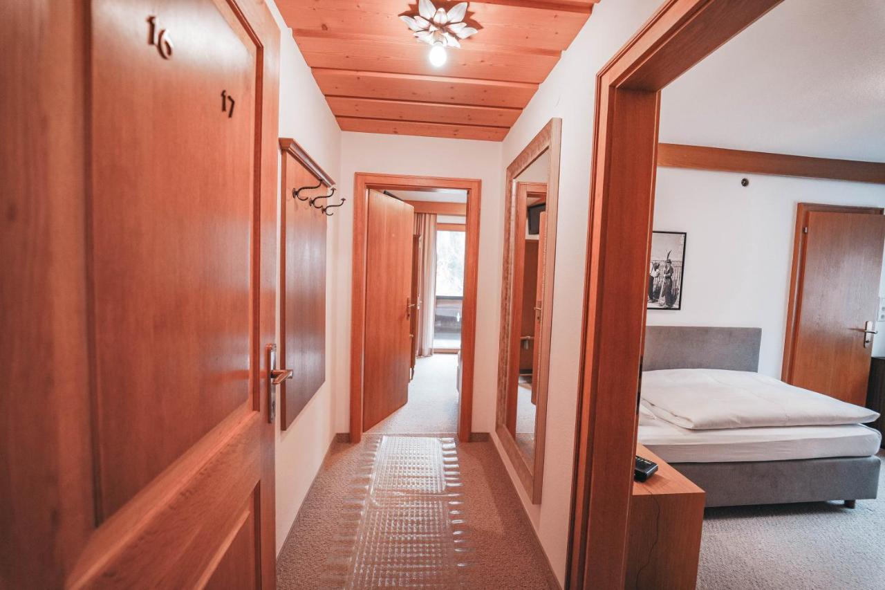 Hotel Garni Almjur St. Anton am Arlberg Exterior foto