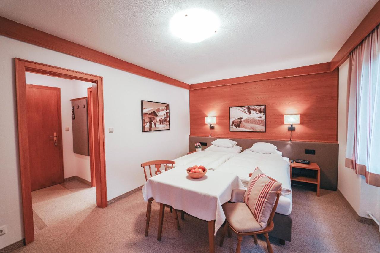 Hotel Garni Almjur St. Anton am Arlberg Exterior foto